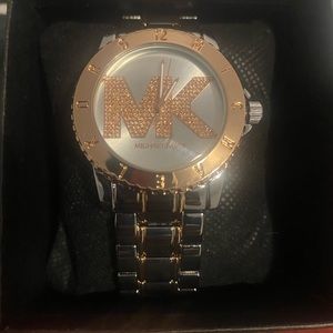 mk watch
